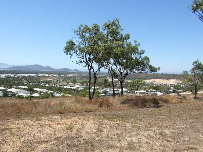 84 Goicoechea Drive, Bushland Beach QLD 4818