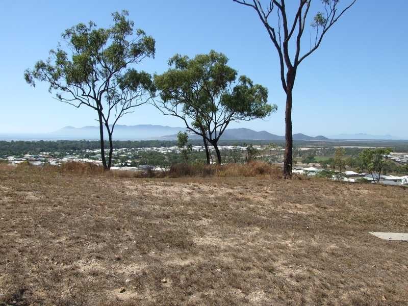 84 Goicoechea Drive, Bushland Beach QLD 4818