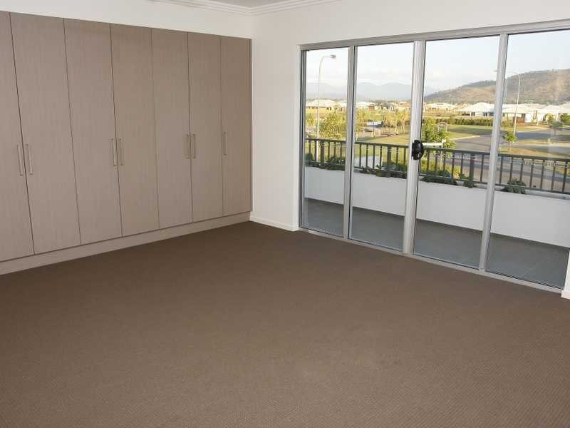 36 Lakeland Boulevarde, Idalia QLD 4811