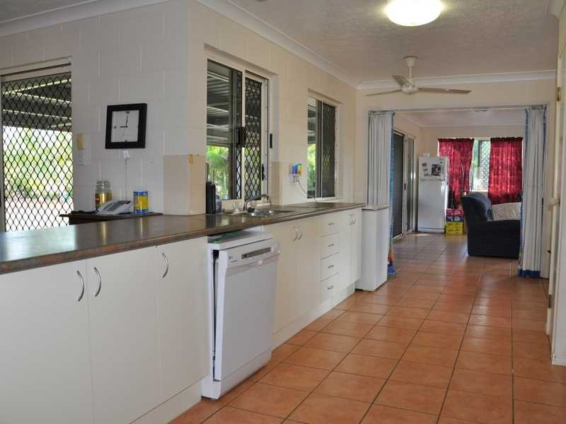 88 Blue Mountain Drive, Bluewater QLD 4818