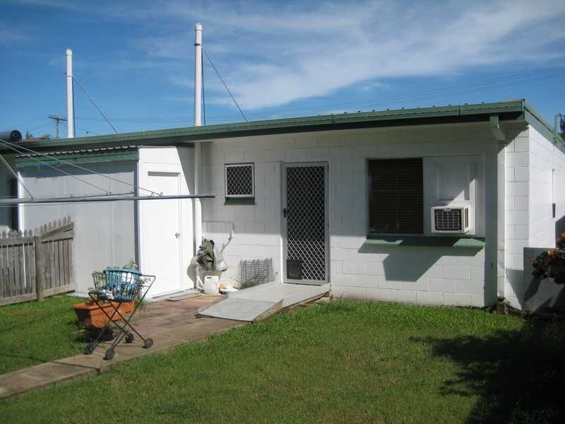 21 Ives Street, Kirwan QLD 4817