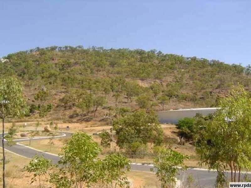 16 Chandon Place, Castle Hill QLD 4810