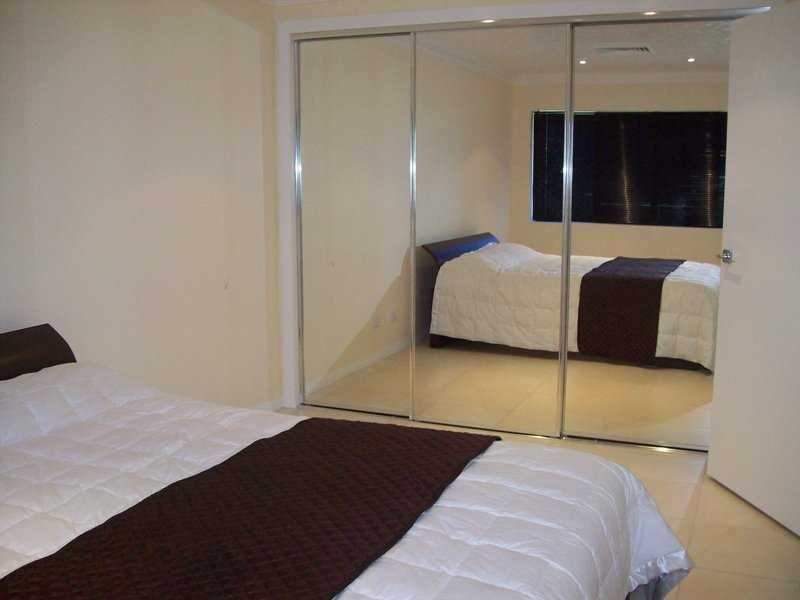 Unit 2/21 Balmoral Drive, Castle Hill QLD 4810