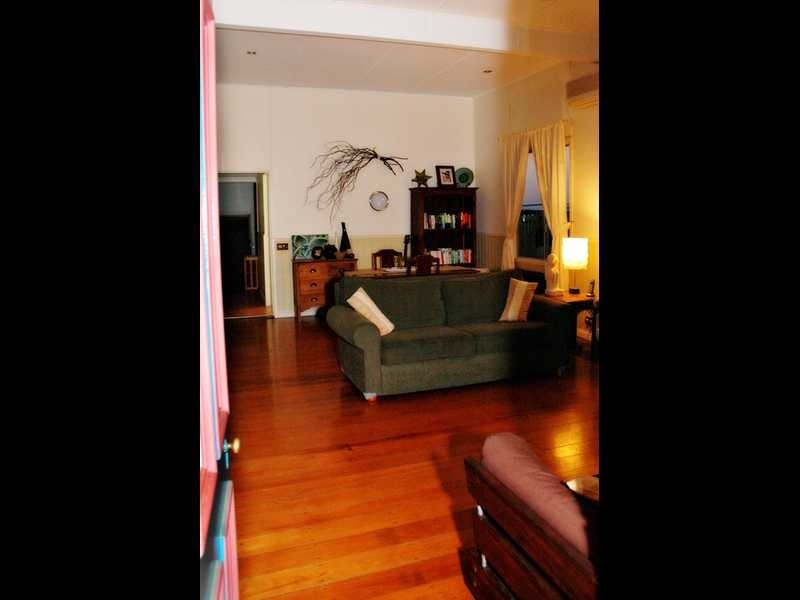 23 Garrick Street, West End QLD 4810