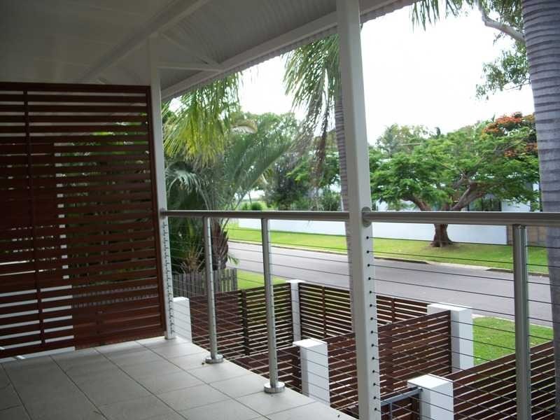 Unit 2/3 Falcon Street, Rowes Bay QLD 4810