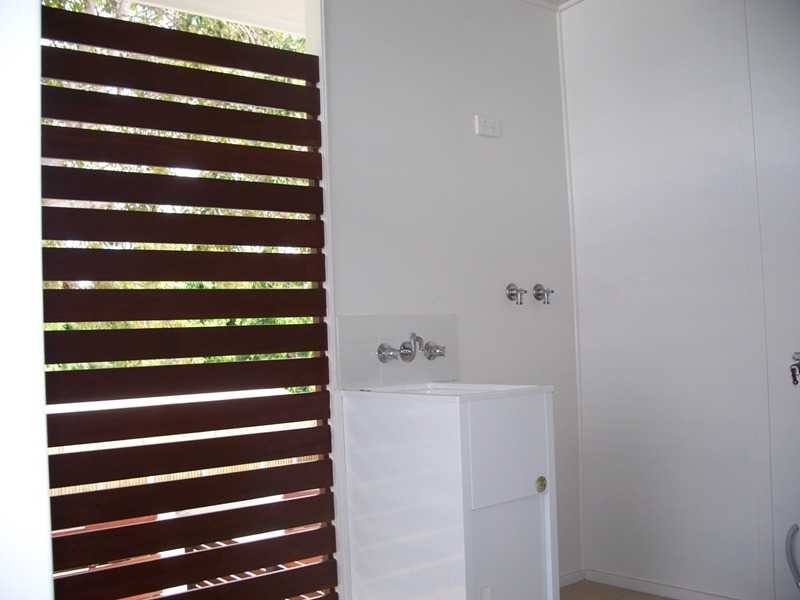 Unit 2/3 Falcon Street, Rowes Bay QLD 4810