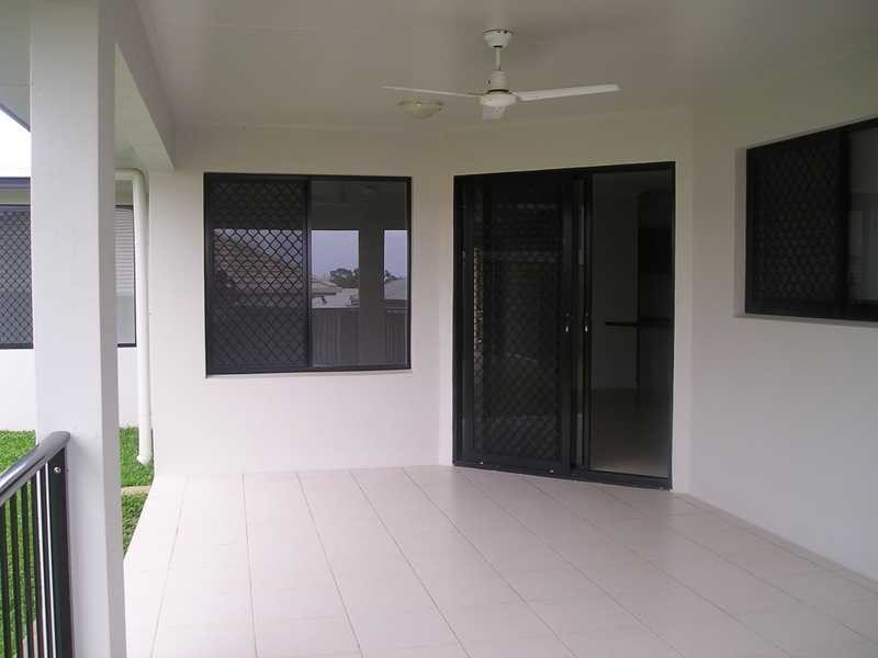 5 Platypus Street, Bushland Beach QLD 4818