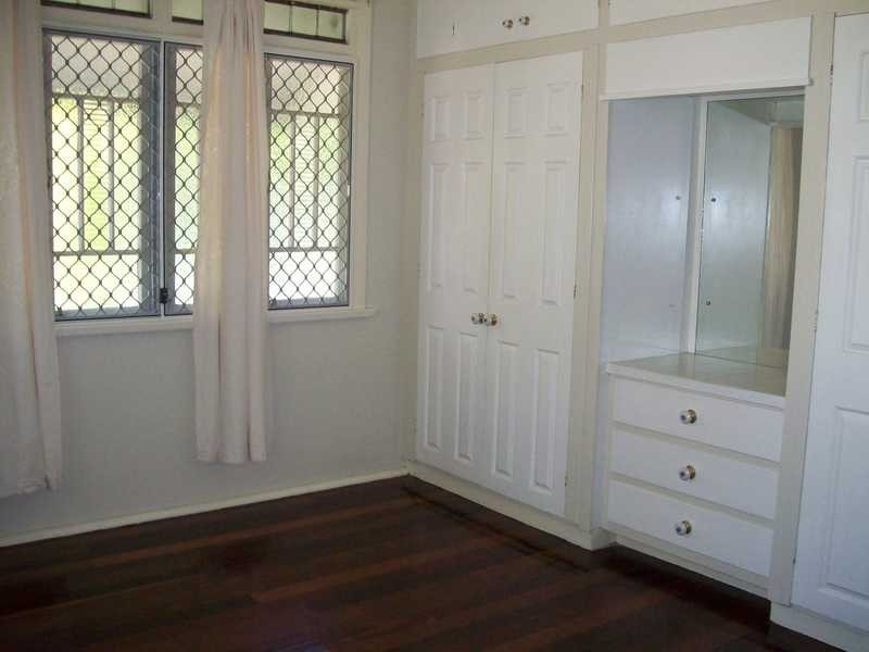 30 Gulliver Street, Mundingburra QLD 4812