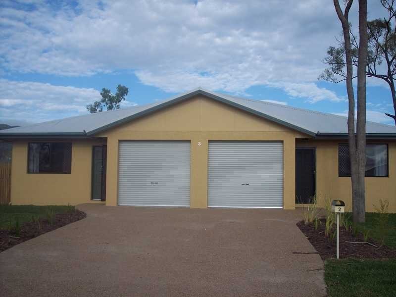 Unit 1/3 Crista Court, Kelso QLD 4815