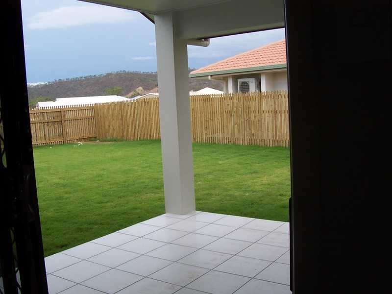 43 Elphinstone Drive, Kirwan QLD 4817