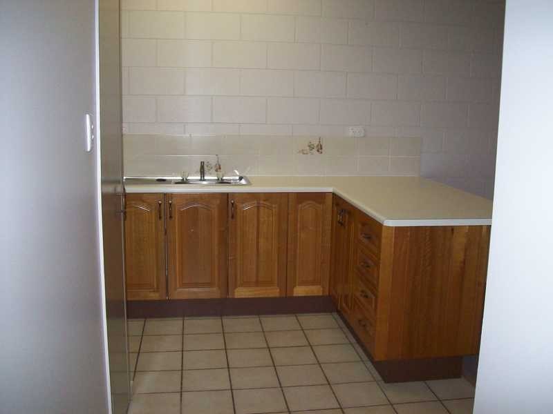 Unit 1/20 Crauford Street, West End QLD 4810