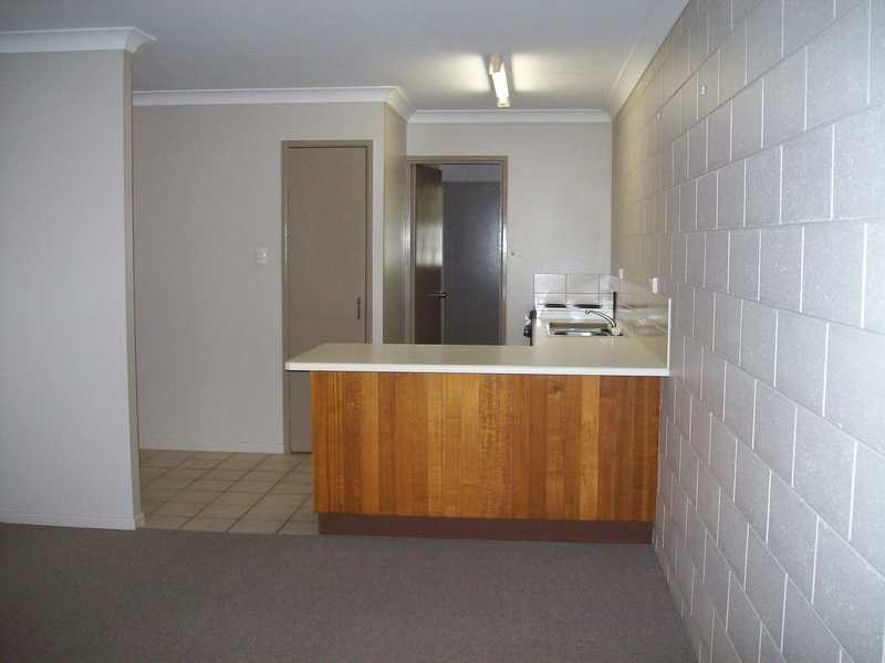 Unit 1/20 Crauford Street, West End QLD 4810