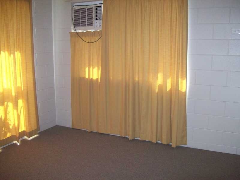 Unit 1/20 Crauford Street, West End QLD 4810