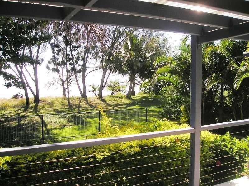 95 Cay Street, Saunders Beach QLD 4818