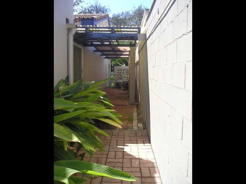 95 Cay Street, Saunders Beach QLD 4818