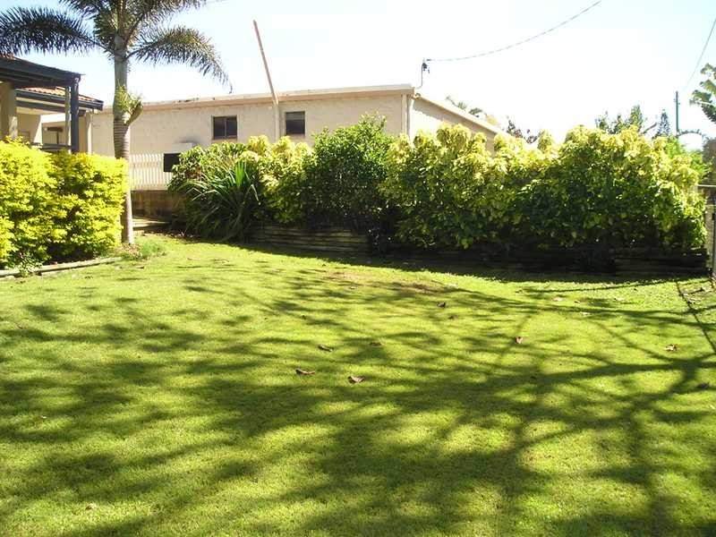 95 Cay Street, Saunders Beach QLD 4818