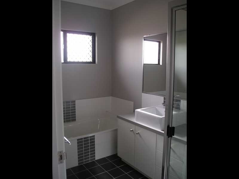 16 Hillock Crescent, Bushland Beach QLD 4818