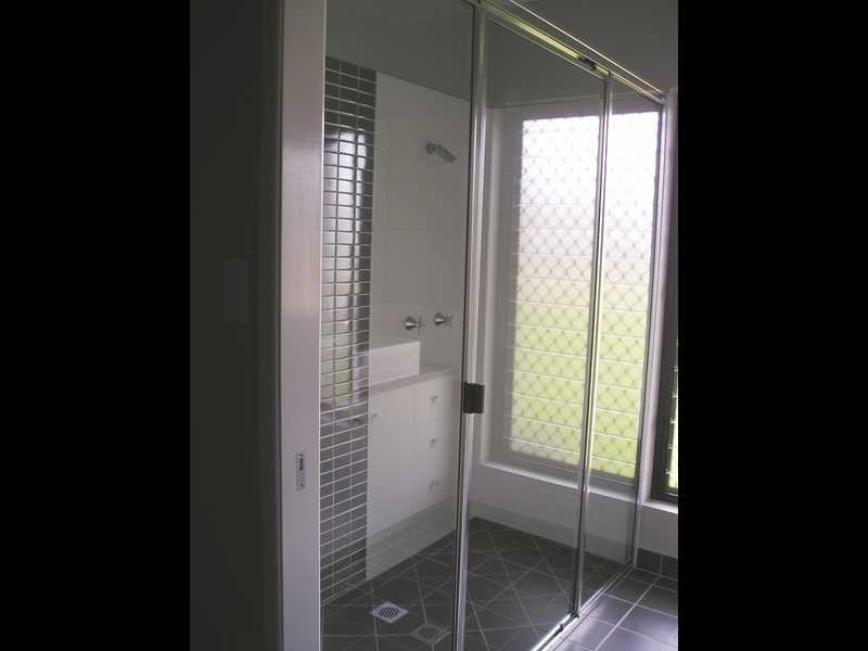 16 Hillock Crescent, Bushland Beach QLD 4818