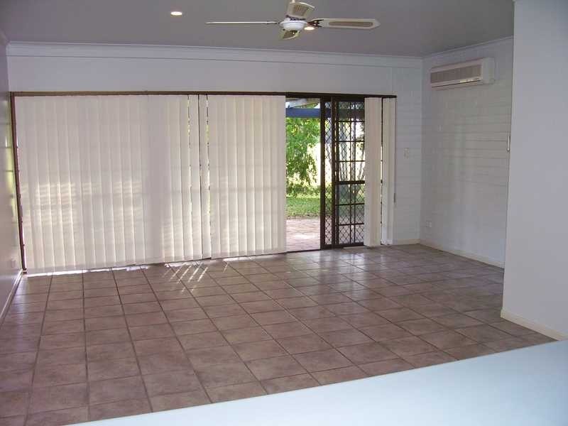 Unit 2/15 Tyack Street, Rosslea QLD 4812