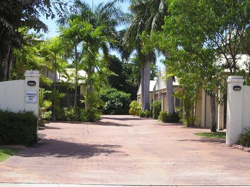 Unit 3/4 Cheyne Street, Pimlico QLD 4812