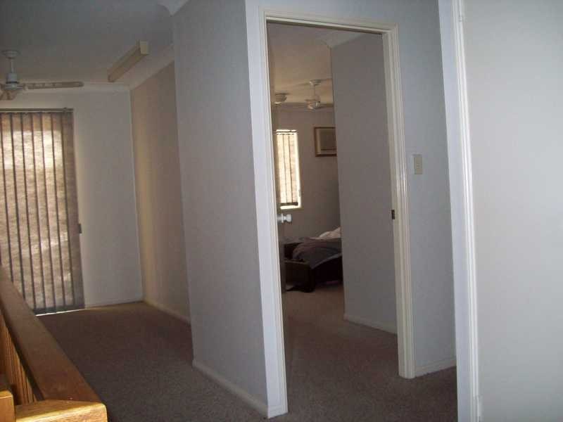 Unit 3/4 Cheyne Street, Pimlico QLD 4812