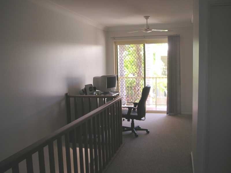 Unit 3/4 Cheyne Street, Pimlico QLD 4812