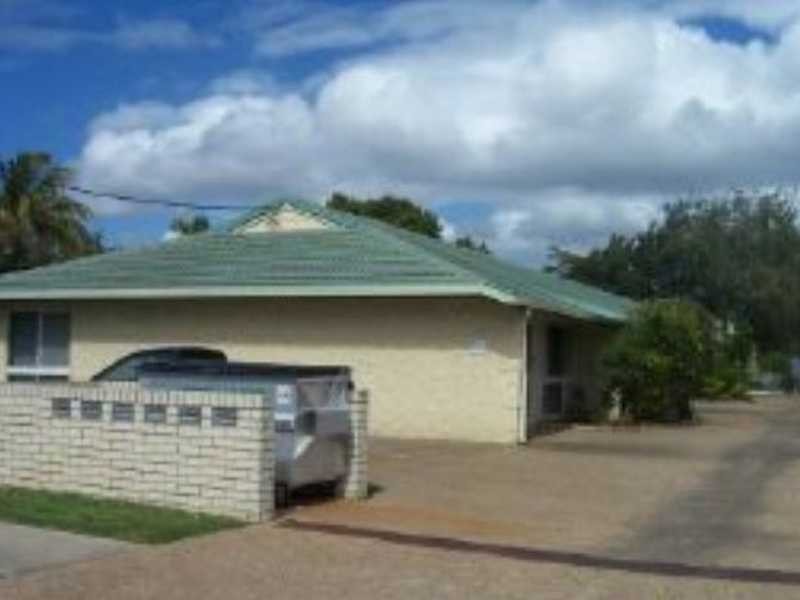 Unit 4/20 Crauford Street, West End QLD 4810