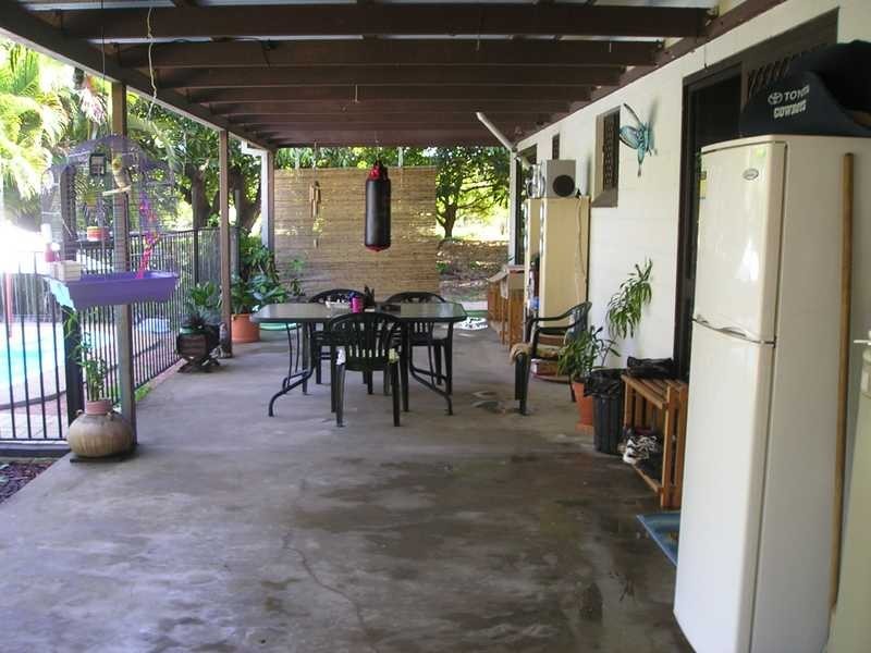 110 Toolakea Beach Rd, Bluewater QLD 4818