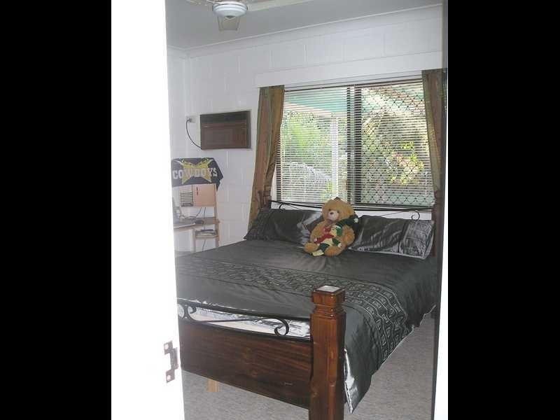 110 Toolakea Beach Rd, Bluewater QLD 4818