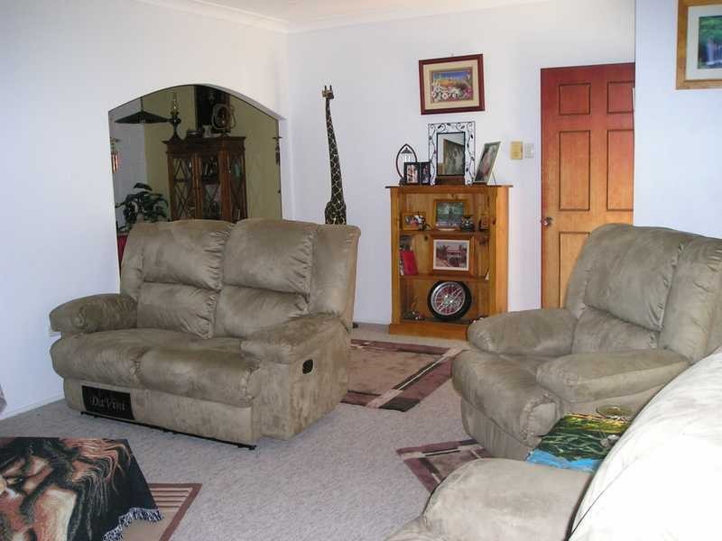 110 Toolakea Beach Rd, Bluewater QLD 4818