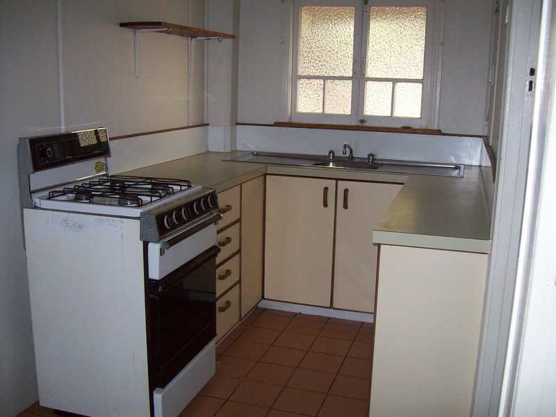 Unit 2/1 Fryer Street, North Ward QLD 4810