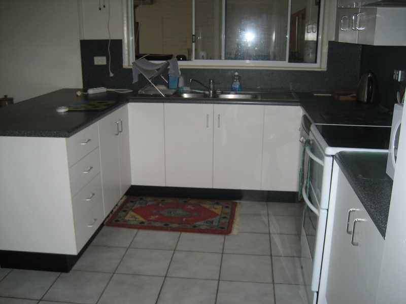 18 Werona Street, Mundingburra QLD 4812