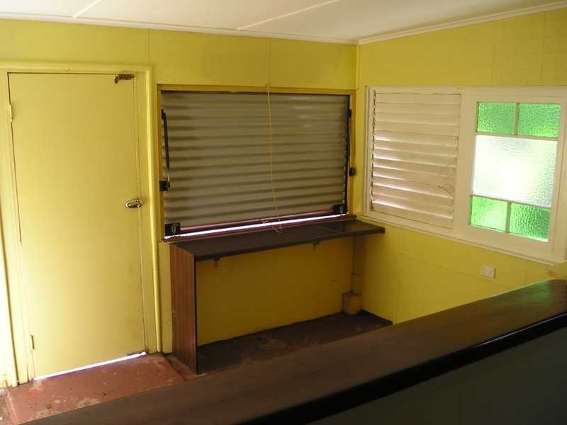 Unit 2/9 Plant Street, West End QLD 4810