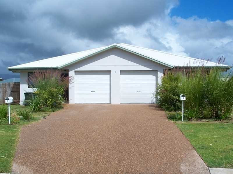 7 Crista Court, Kelso QLD 4815