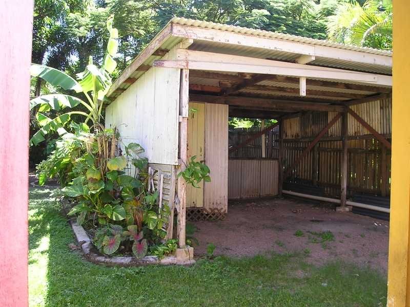 Unit 2/9 Plant Street, West End QLD 4810