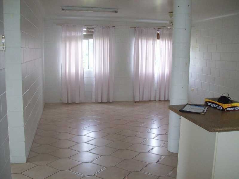 Unit 2/133 Howlett Street, Currajong QLD 4812