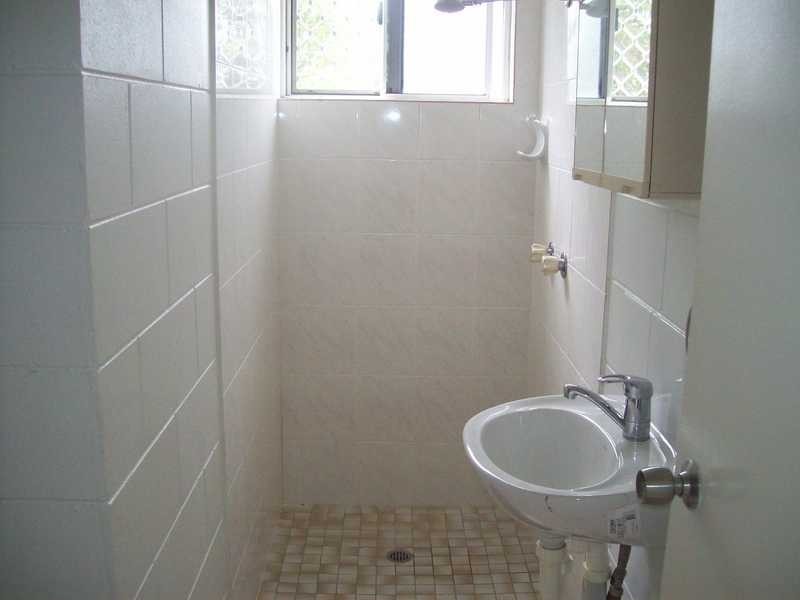 Unit 2/133 Howlett Street, Currajong QLD 4812