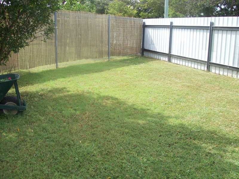 Unit 2/133 Howlett Street, Currajong QLD 4812