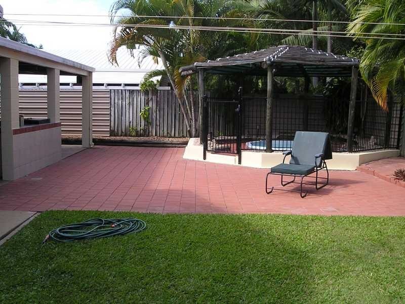 4 Cobham Crescent, Kirwan QLD 4817