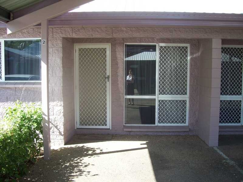 Unit 2/28 Henry Street, West End QLD 4810