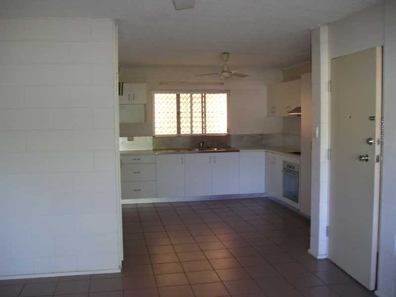 Unit 3/135 Mitchell Street, North Ward QLD 4810