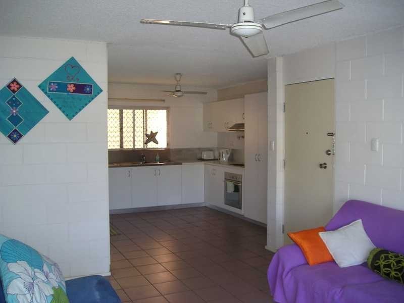 Unit 3/135 Mitchell Street, North Ward QLD 4810