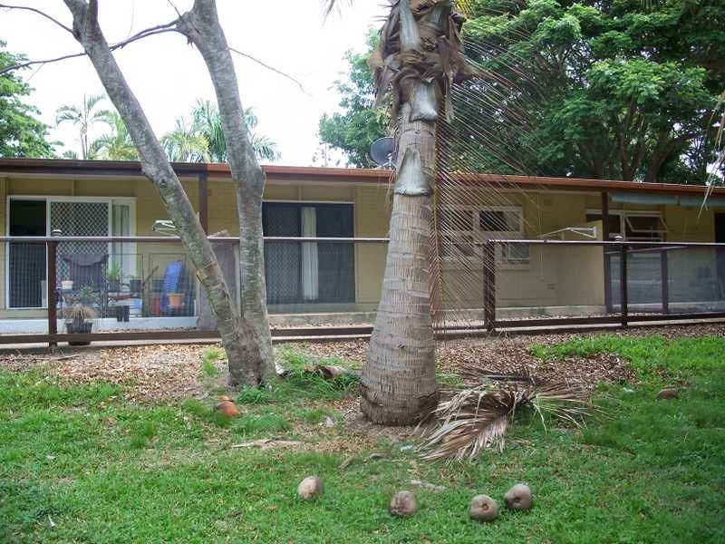 Unit 1/9 Turner Street, Pimlico QLD 4812