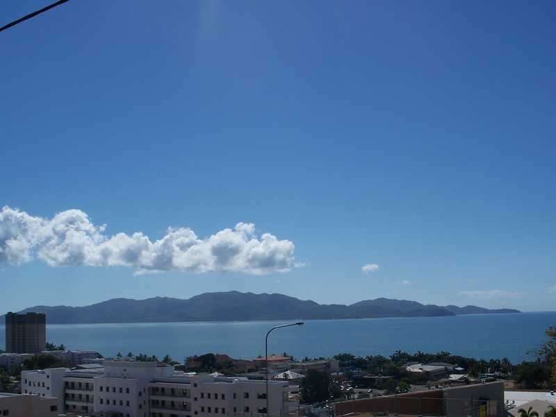 Unit 2/7 Hale Street, North Ward QLD 4810