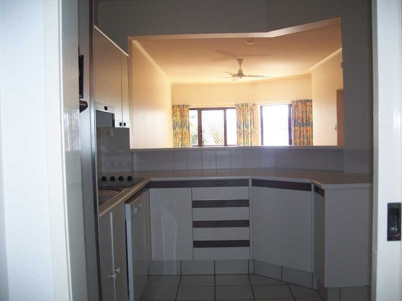 Unit 2/7 Hale Street, North Ward QLD 4810