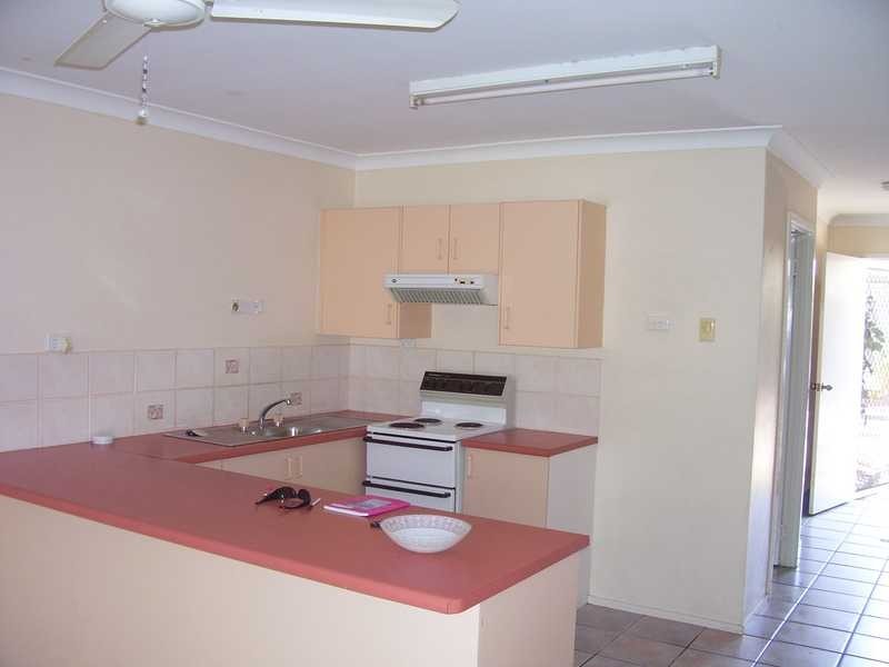 Unit 8/20 Roberts Street, Hermit Park QLD 4812