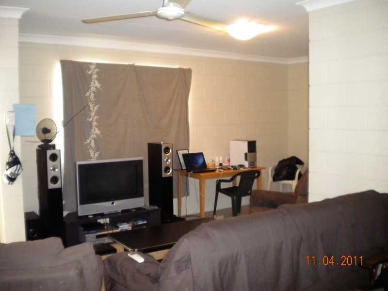 Unit 3/18 Kitchener Road, Pimlico QLD 4812