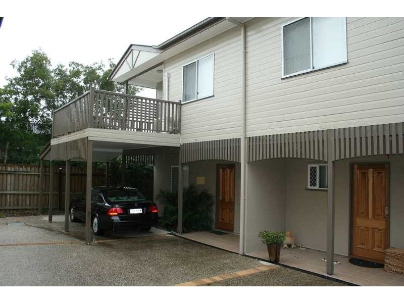 2/15A Hall Street, Northgate QLD 4013