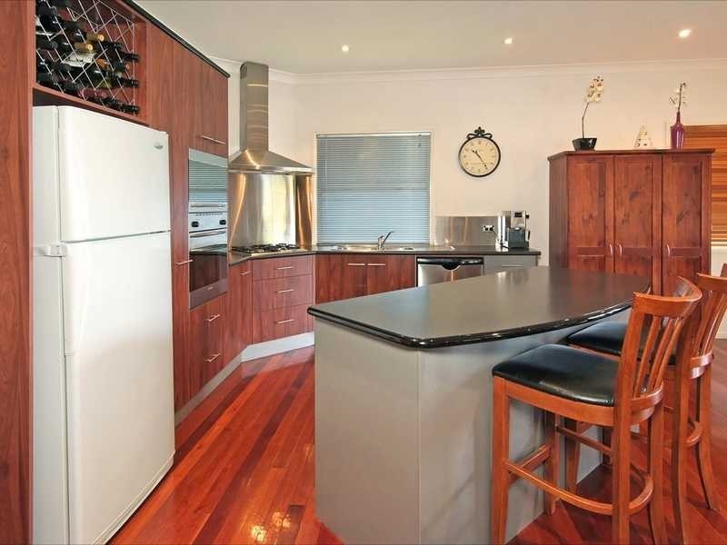 73 Kent Road, Wooloowin QLD 4030