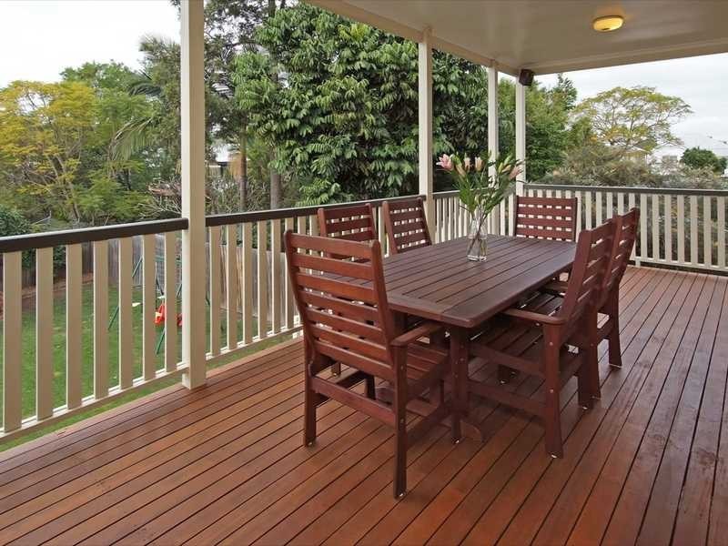 73 Kent Road, Wooloowin QLD 4030